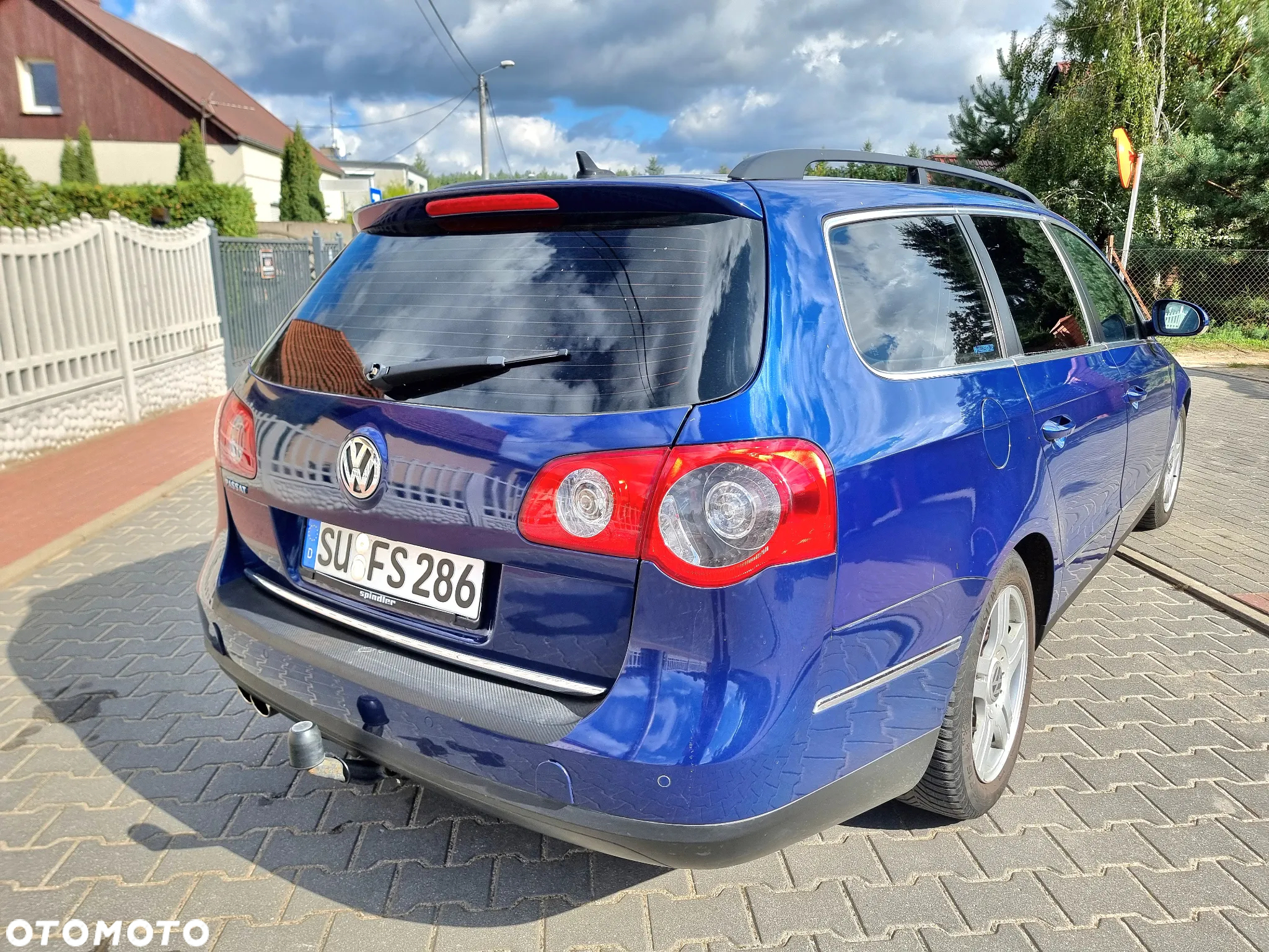 Volkswagen Passat - 4