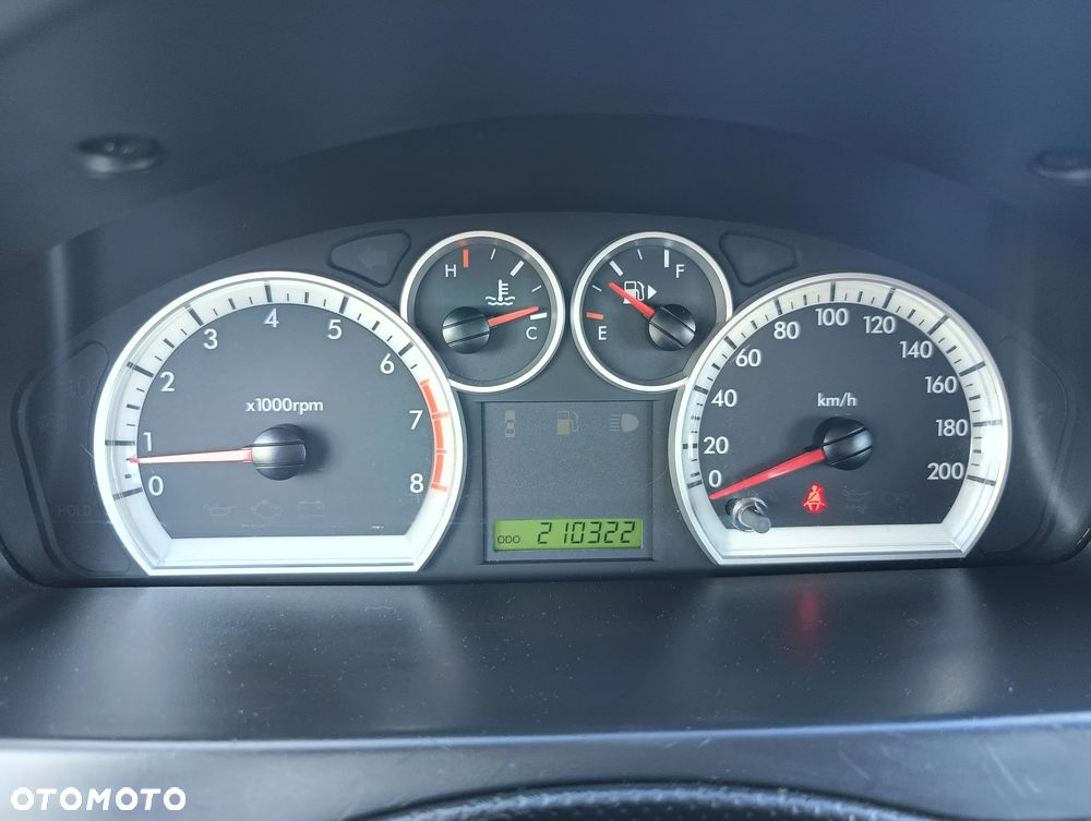 Chevrolet Aveo 1.2 16V Base - 10