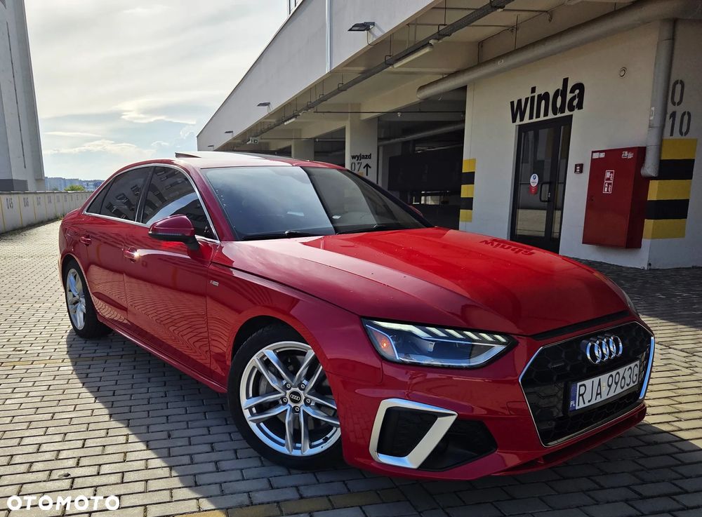 Audi A4 Limousine - 1