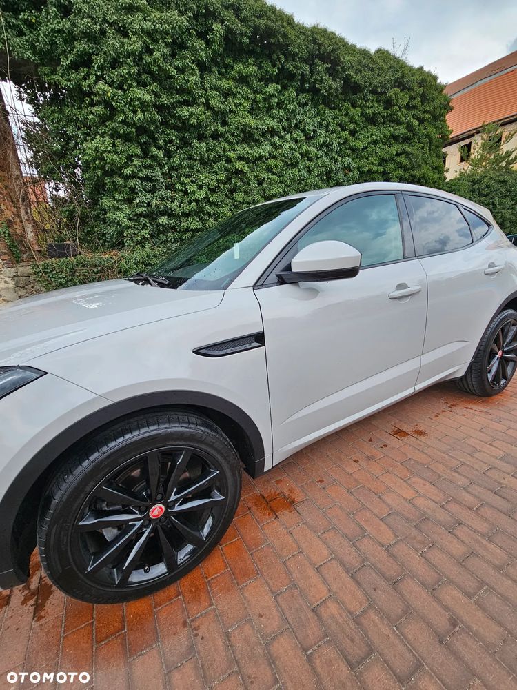 Jaguar E-Pace D150 R-Dynamic - 4