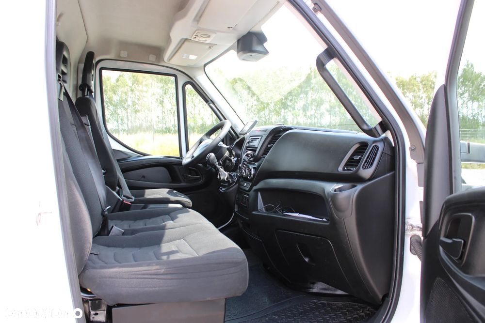Iveco Daily 72C15 72C18 Skrzynia ładunkowa Aluminiowe ściany Winda BAR 1500 kg Przebieg tylko 159 000 km Import Niemcy 65C 70C 50C 35C - 7