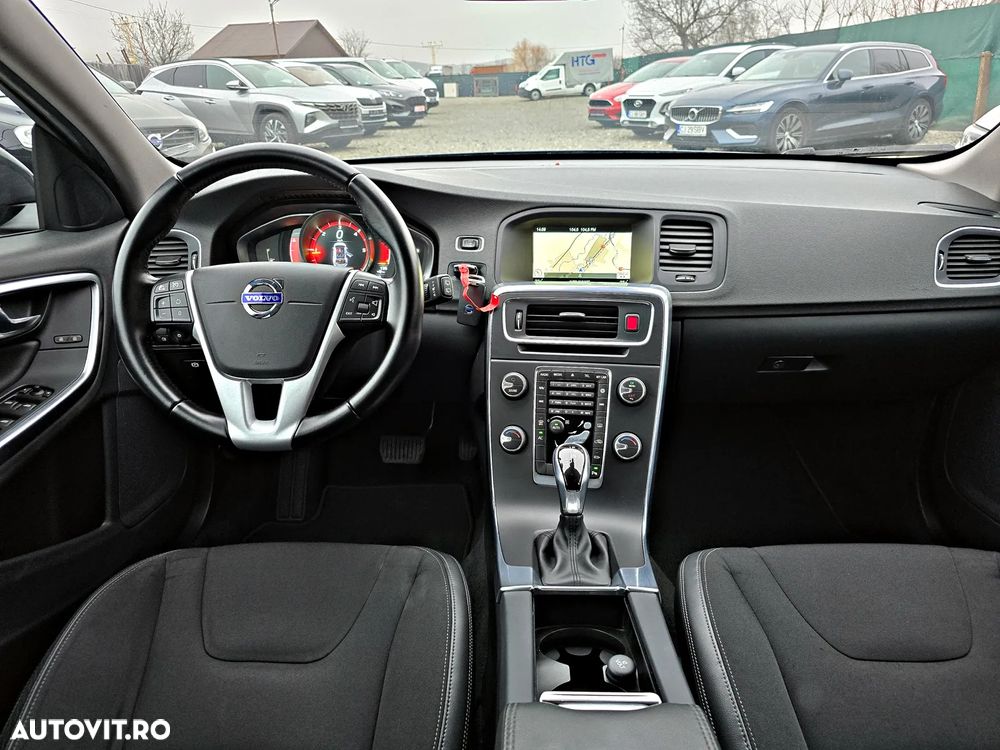 Volvo V60 D3 Geartronic Momentum - 9