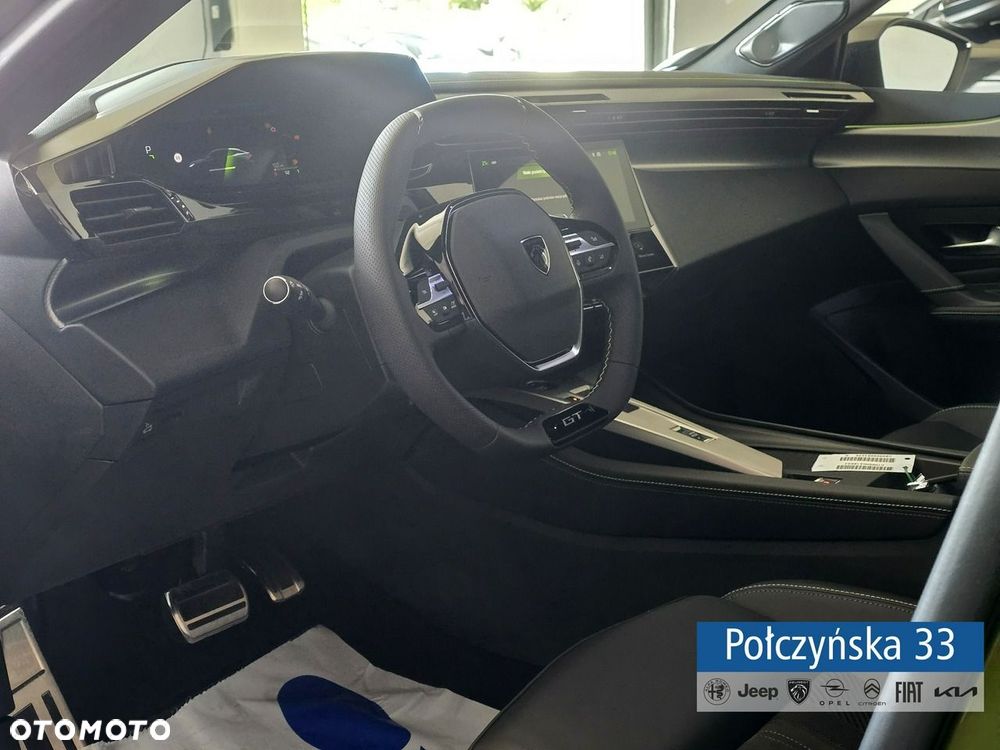 Peugeot 408 - 9