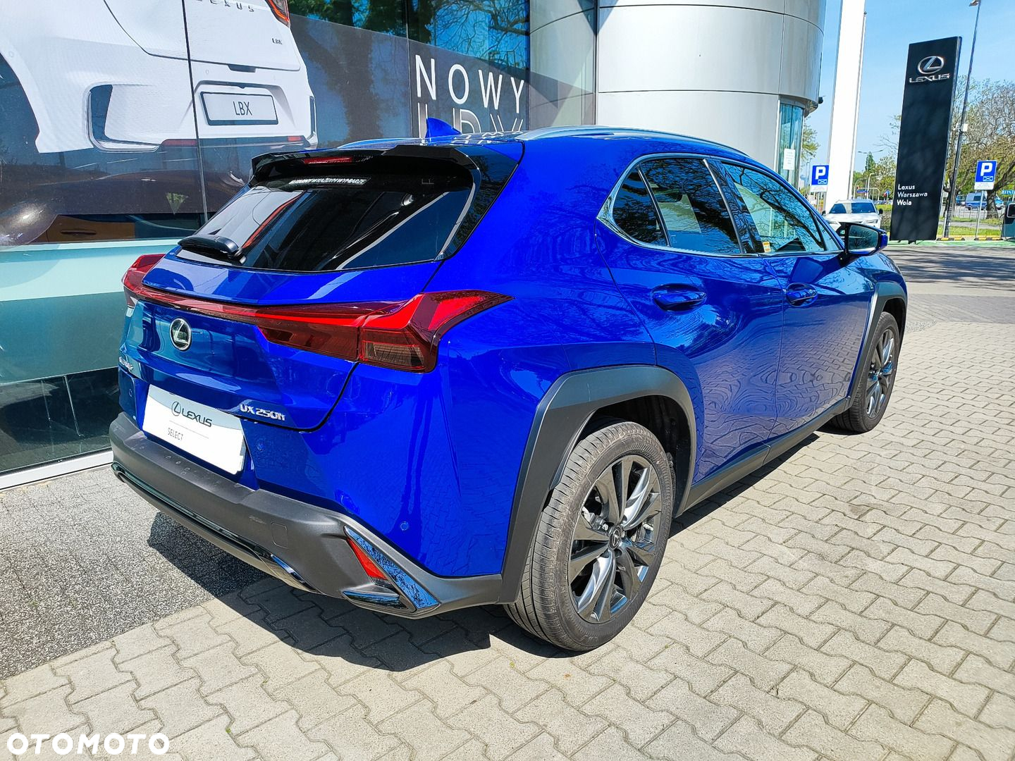 Lexus UX - 14