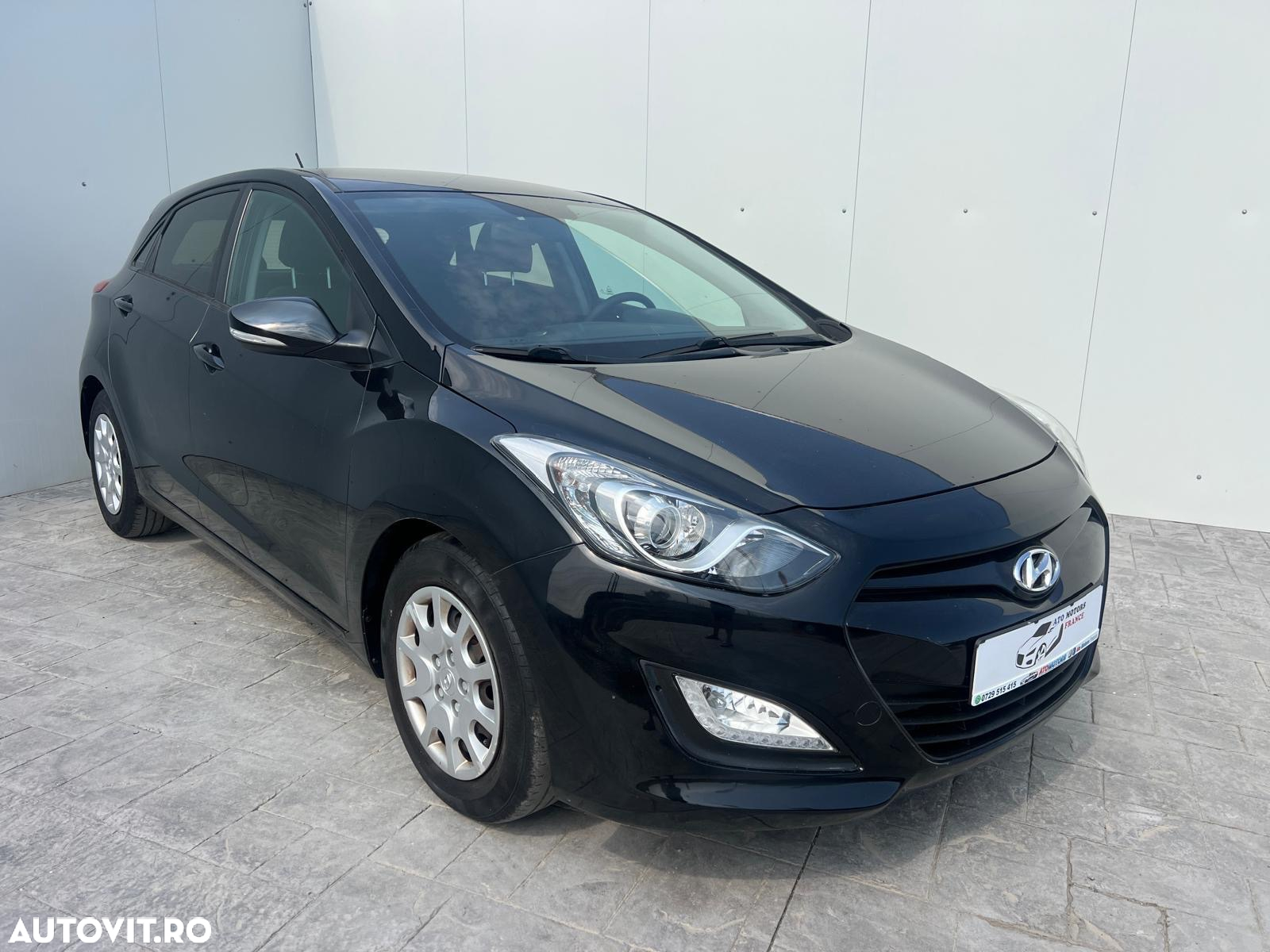 Hyundai i30 1.6 CRDI Automatik Trend - 13