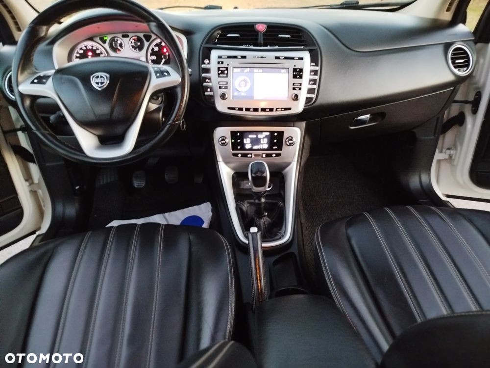 Lancia Delta 1.6 MJ Silver - 9