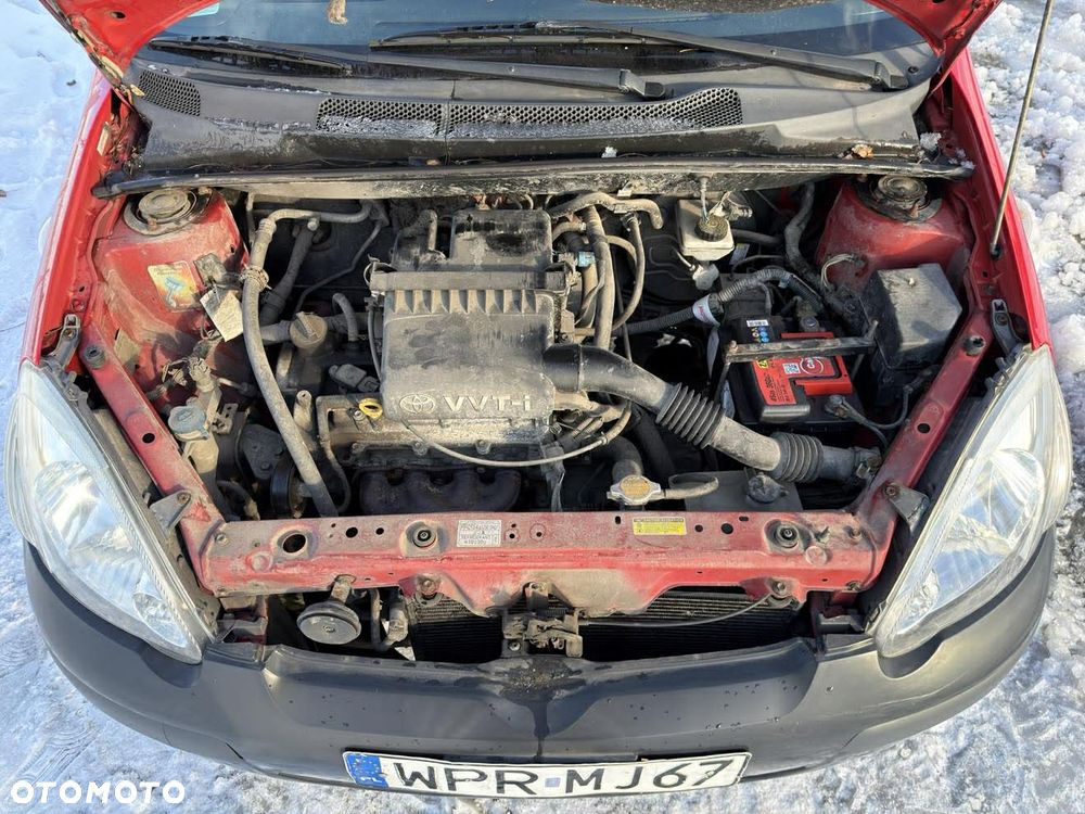 Toyota Yaris 1.0 Terra - 26