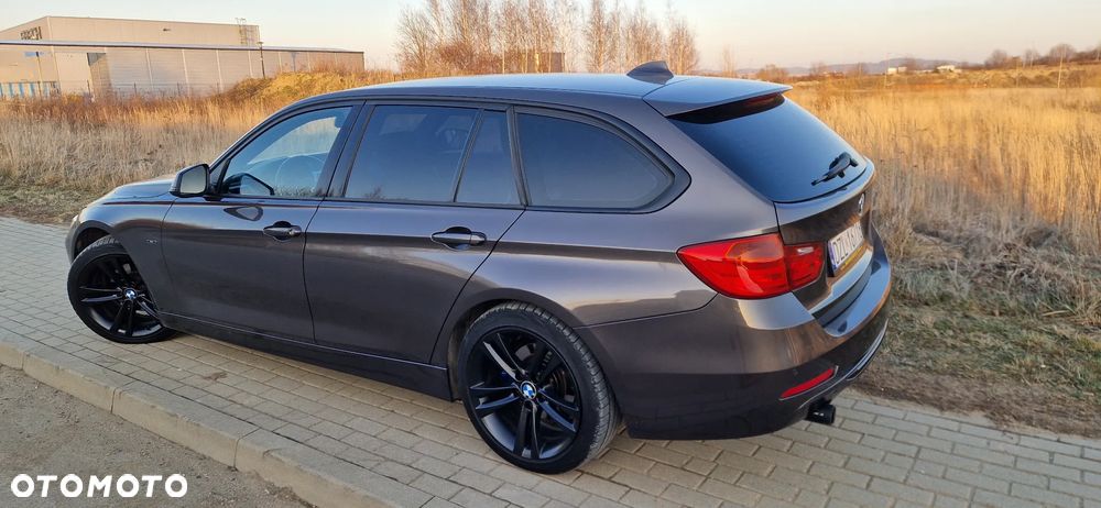 BMW Seria 3 318d DPF Edition Sport - 2