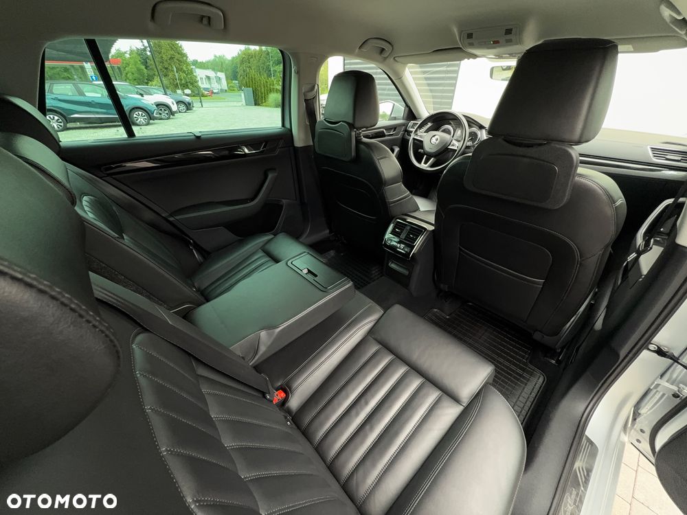 Skoda Superb 2.0 TDI 4x4 DSG L&K - 31