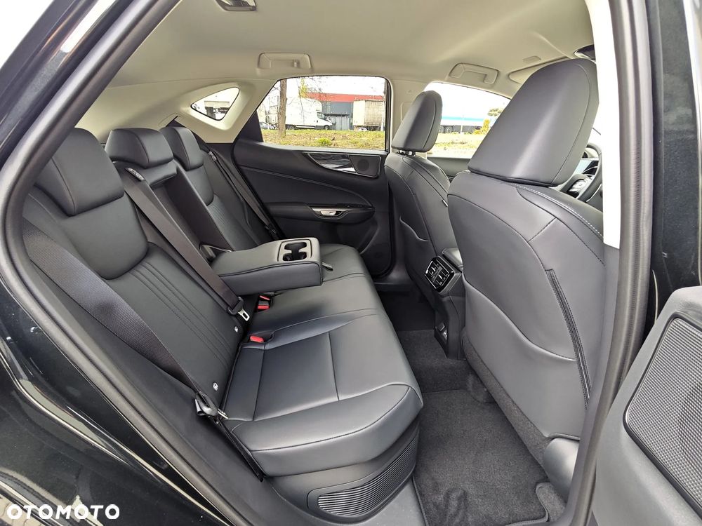 Lexus NX 350h Prestige AWD - 15