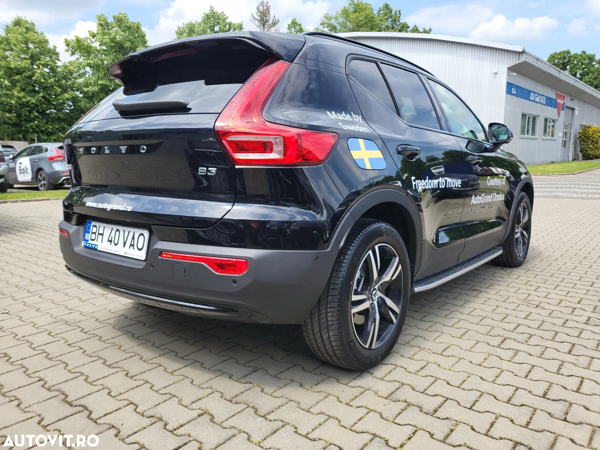 Volvo XC 40 B3 AT FWD MHEV Plus Dark - 11