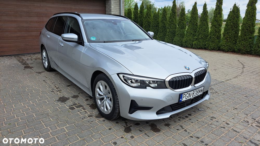 BMW Seria 3 318d - 5