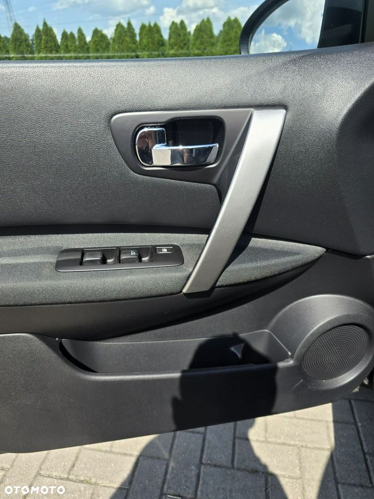 Nissan Qashqai - 11