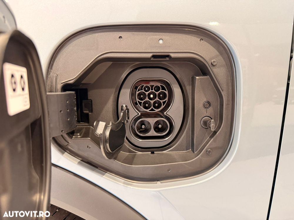 Toyota C-HR 72 kWh Dynamic Long Range - 24