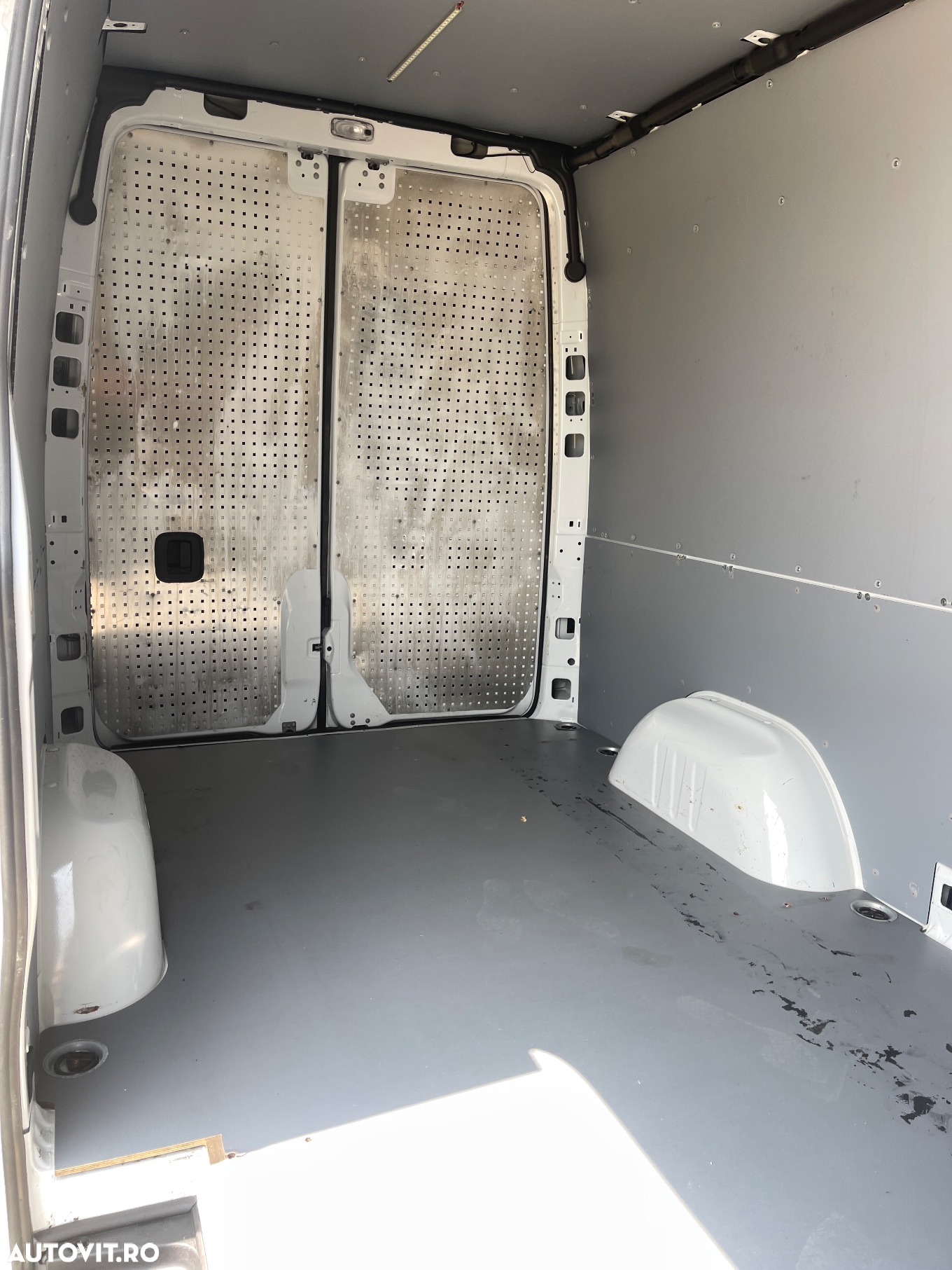 Mercedes-Benz Sprinter 316CDI  AUTOMAT MEDIU - 19