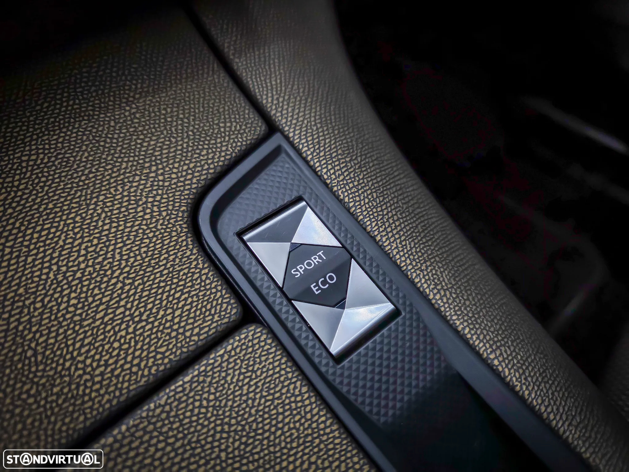 DS DS7 Crossback 1.5 BlueHDi Be Chic EAT8 - 43