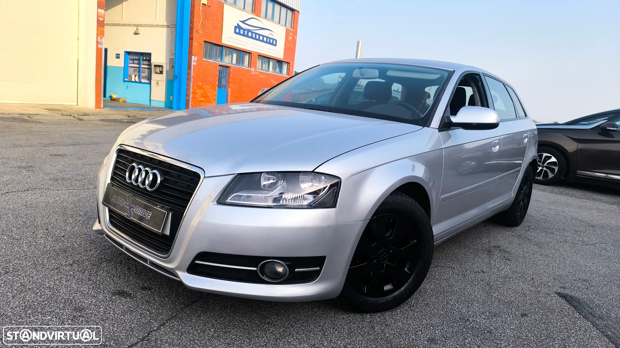 Audi A3 Sportback 1.6 TDI Attraction Business Line - 9