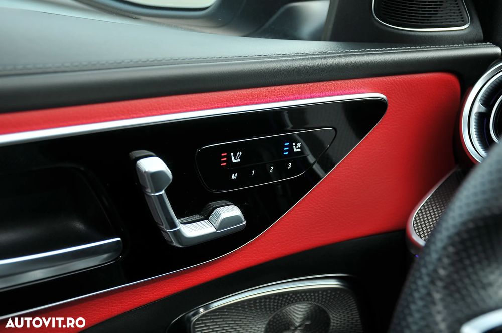 Mercedes-Benz C 300 4MATIC 9G-TRONIC AMG Line - 27