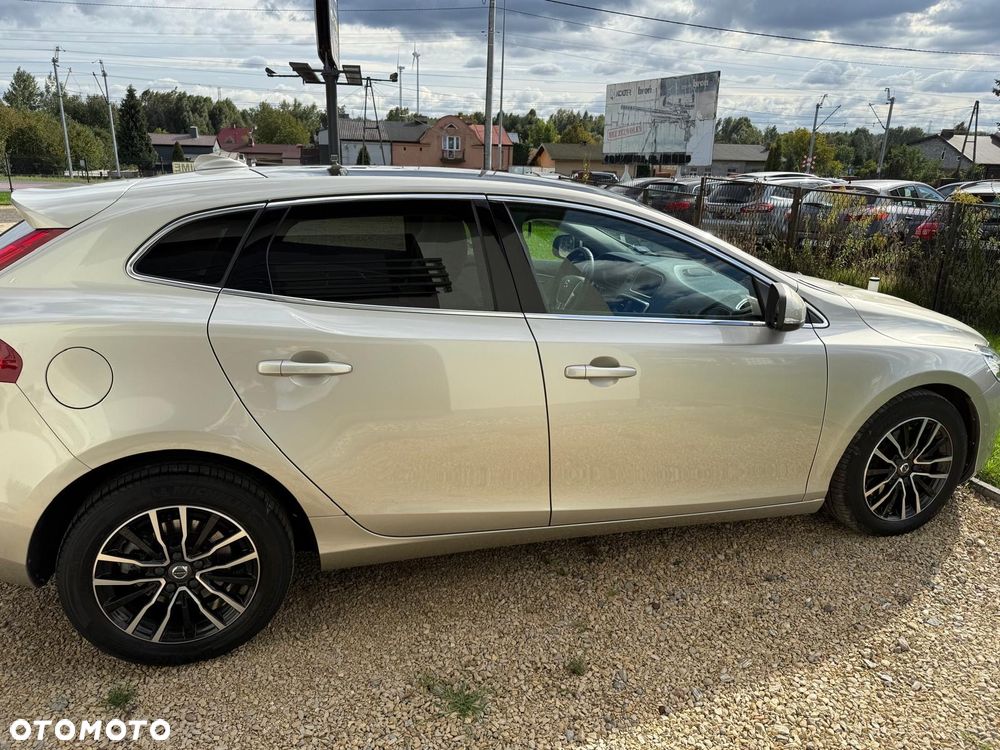 Volvo V40 T3 Drive-E Inscription - 3