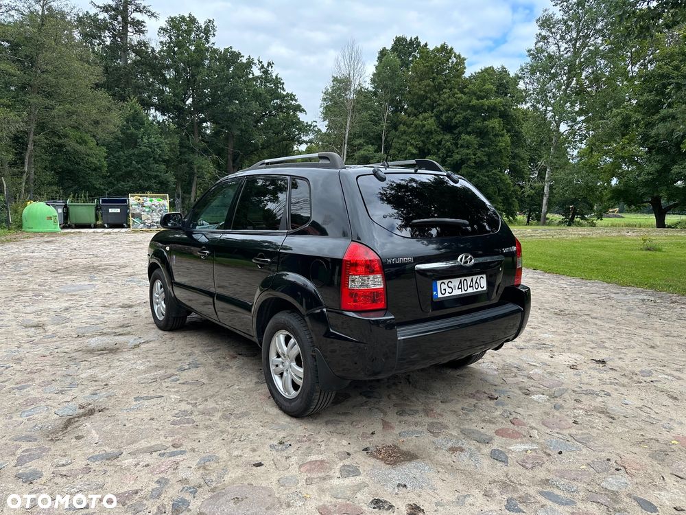 Hyundai Tucson 2.0 Comfort 2WD - 3