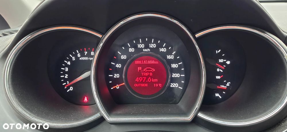 Kia Rio 1.4 Dream Team Edition - 25