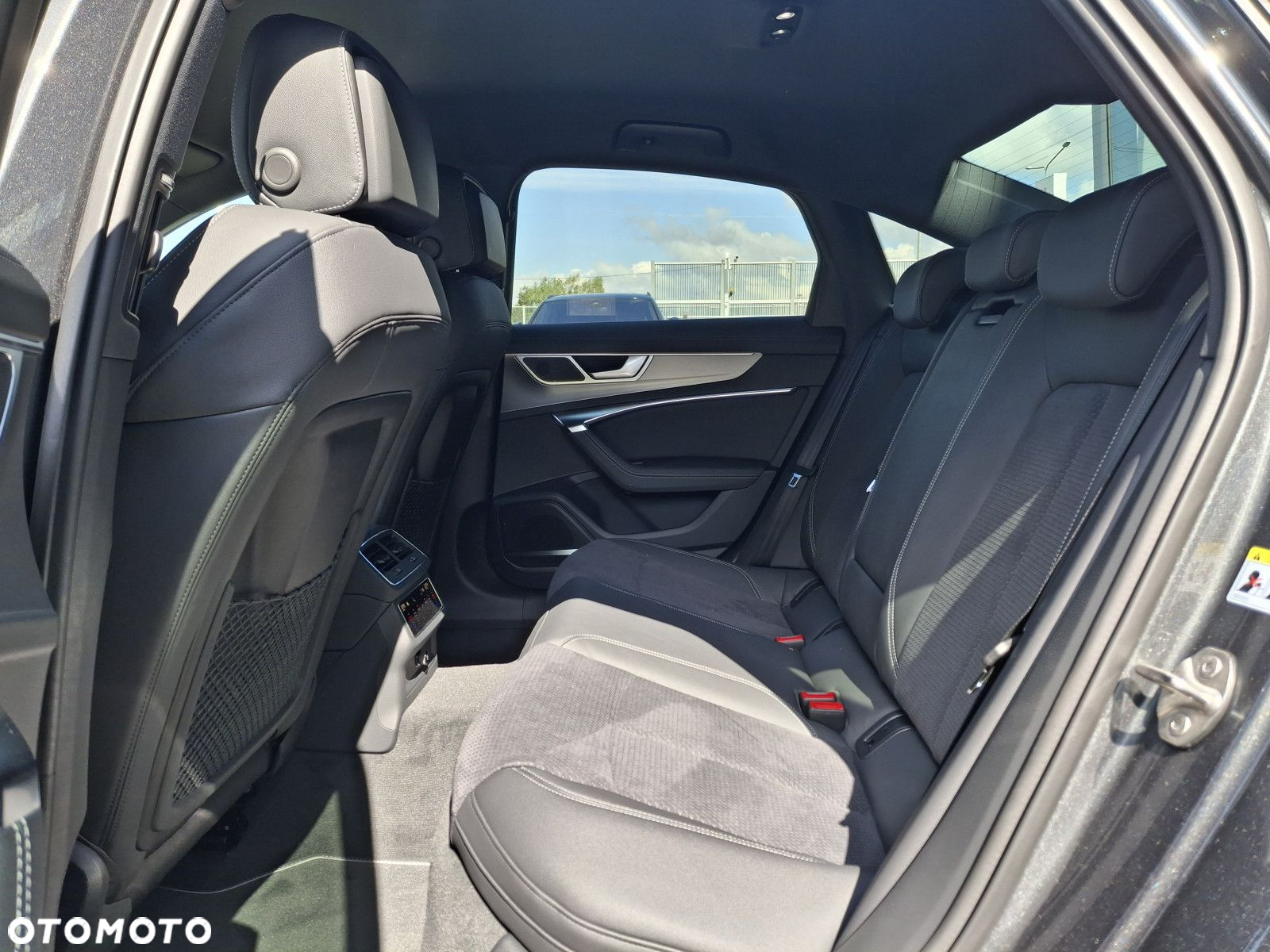 Audi A6 - 25