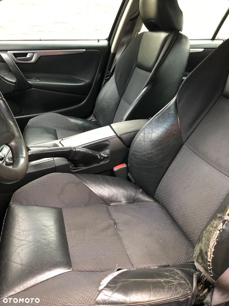 Volvo S60 2.4 D5 - 5