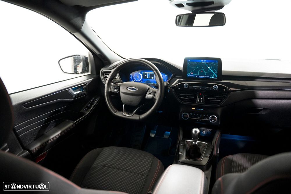 Ford Kuga 1.5 EcoBoost ST-Line - 4