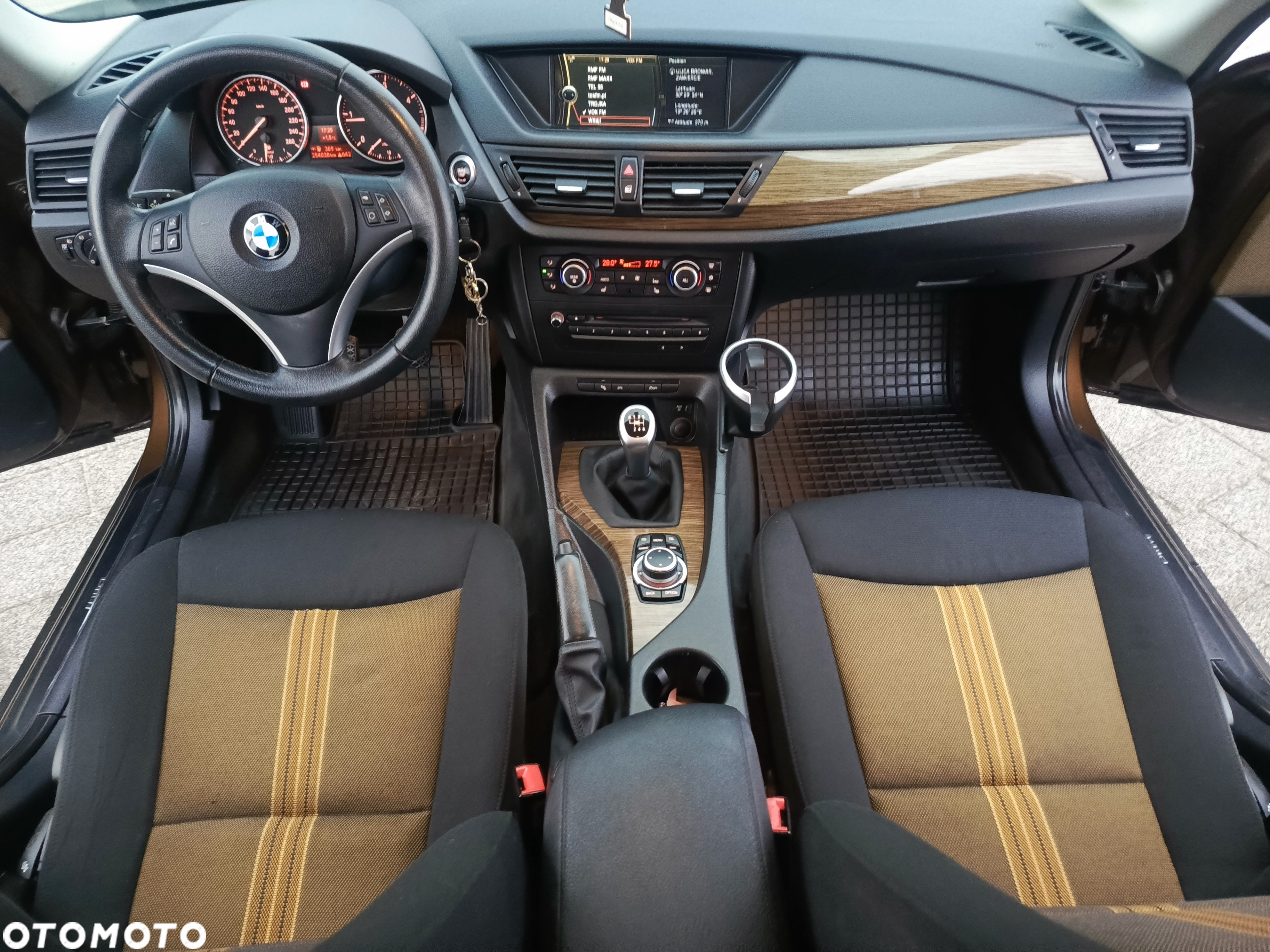BMW X1 sDrive20d - 26