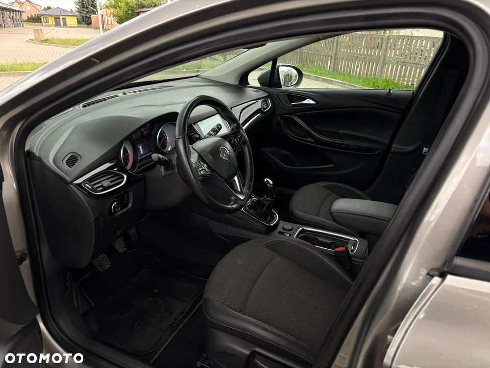 Opel Astra - 10