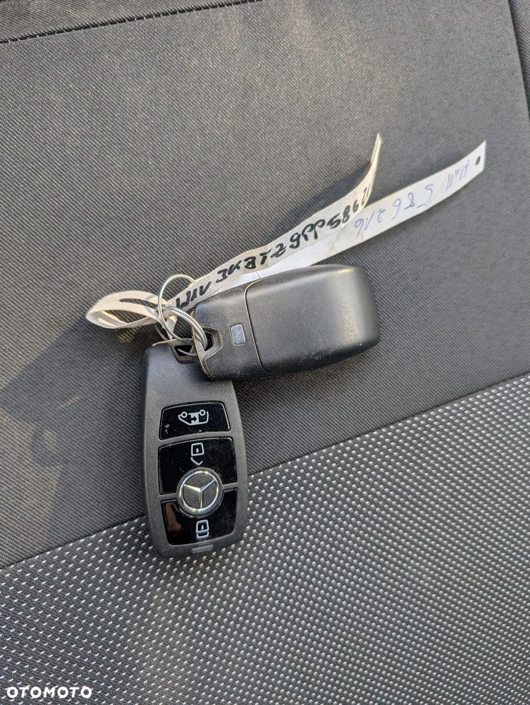 Mercedes-Benz Sprinter - 23