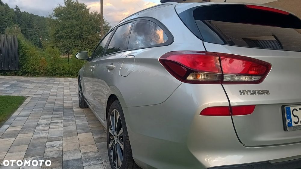 Hyundai i30 1.6 D Comfort - 4