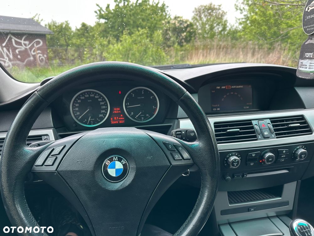 BMW Seria 5 520d - 6