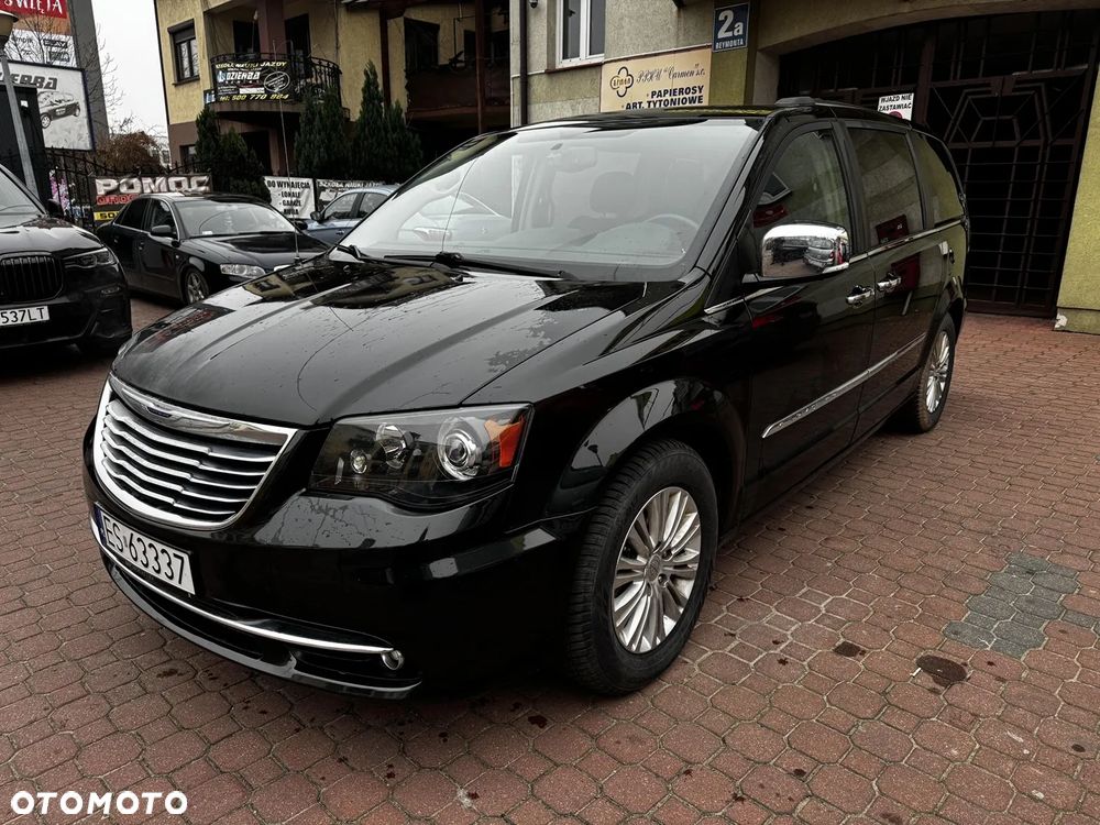 Chrysler Town & Country 3.6 Limited - 1