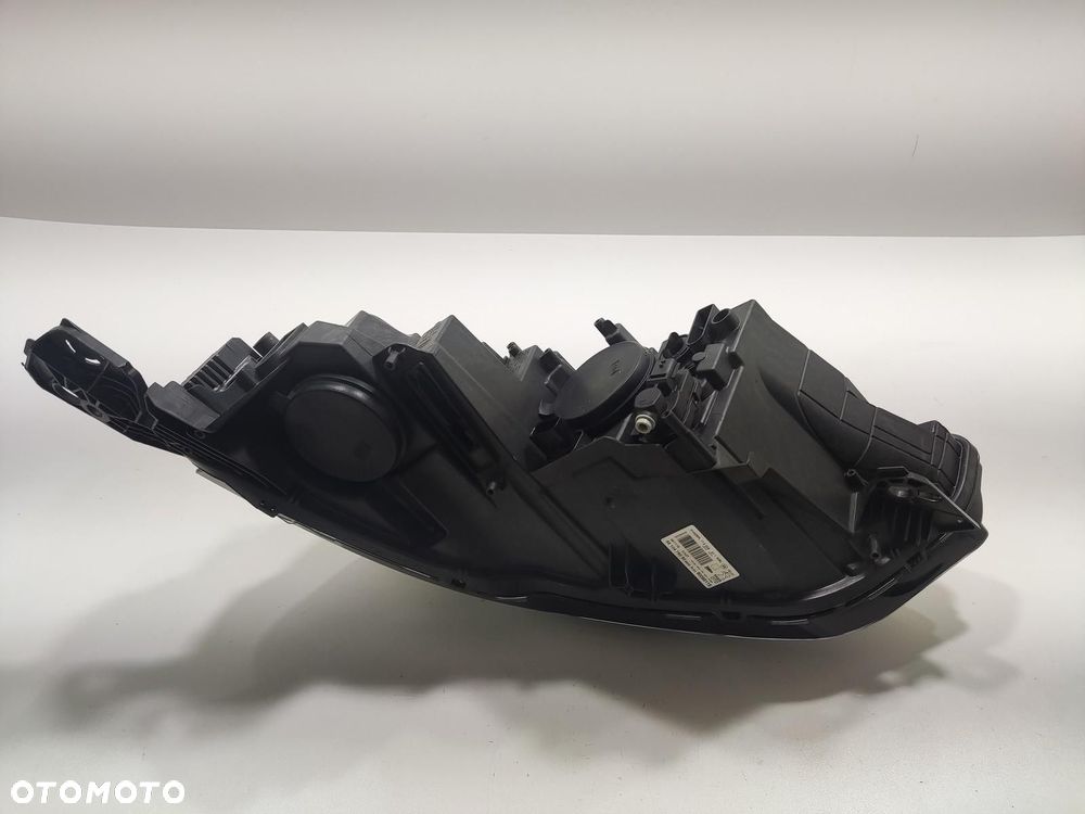 LAMPA PRAWA PRZÓD PRZEDNIA PEUGEOT 3008 II 2016-2020 9810478080 EUROPA - 4