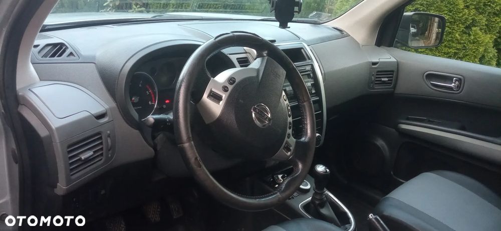 Nissan X-Trail 2.0 dCi SE - 10