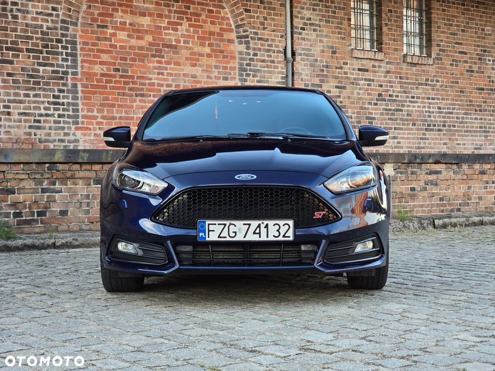 Ford Focus 2.0 EcoBoost ST - 2