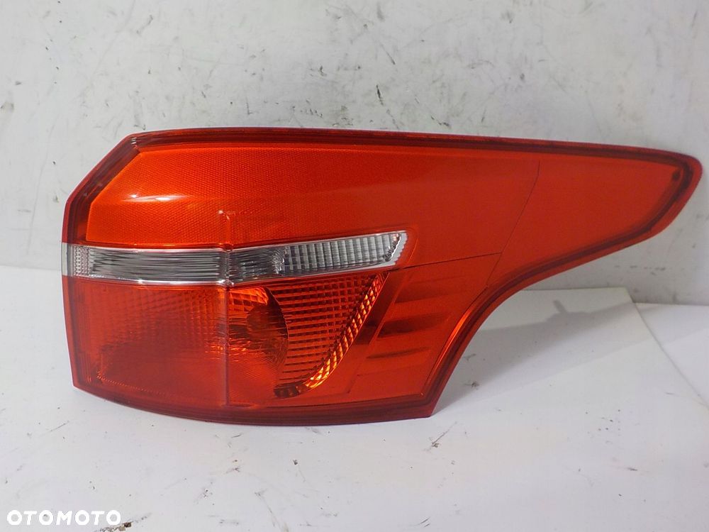 FORD FOCUS III MK3 LIFT LAMPA PRAWA TYŁ TYLNA - 2
