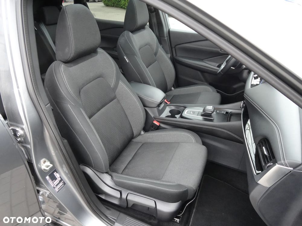 Nissan Qashqai 1.3 DIG-T MHEV Xtronic N-Connecta - 11