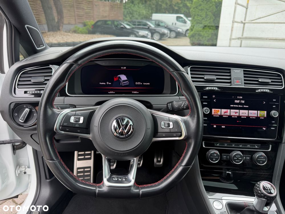 Volkswagen Golf GTI (BlueMotion Technology) - 19