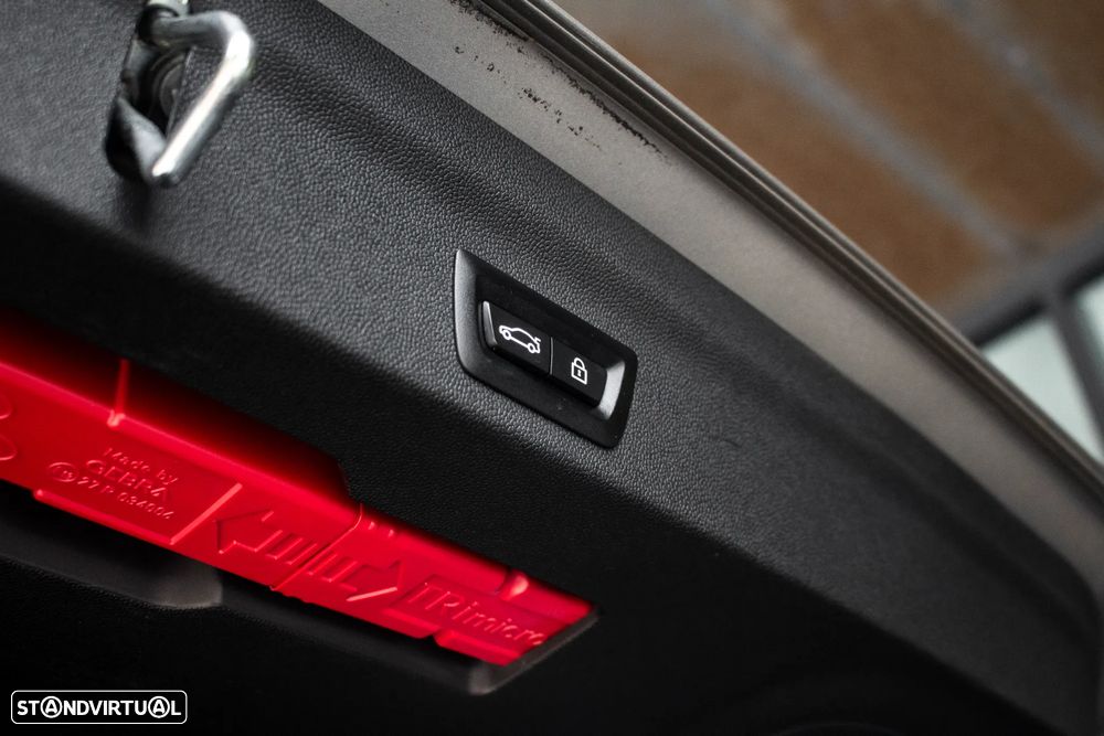 MINI Countryman Cooper SE ALL4 Auto - 31