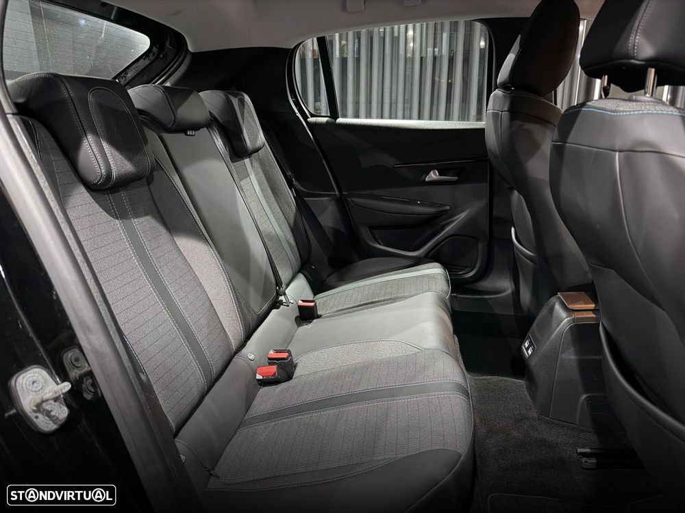 Peugeot e-208 50 kWh Allure Pack - 39