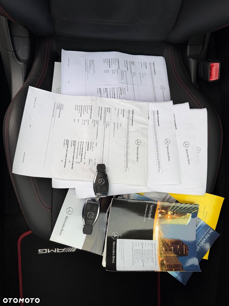 Mercedes-Benz Klasa C 200 7G-TRONIC Edition - 33