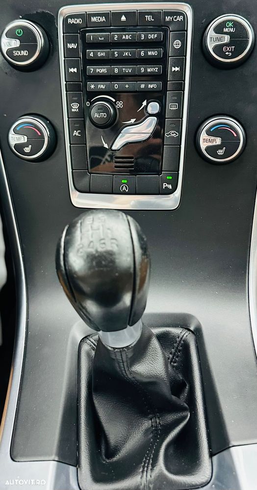 Volvo XC 60 D3 Kinetic - 25