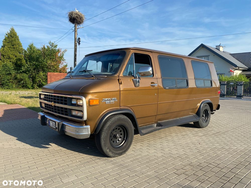 Chevrolet Chevy Van - 1