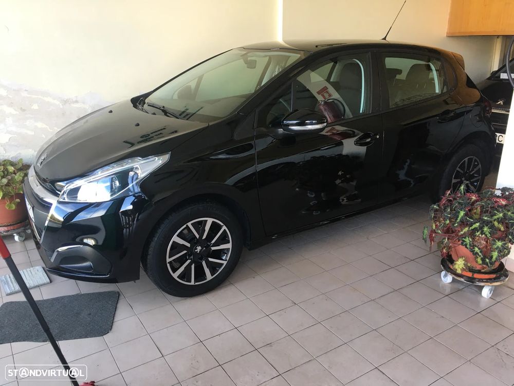 Peugeot 208 PureTech 82 Active - 4