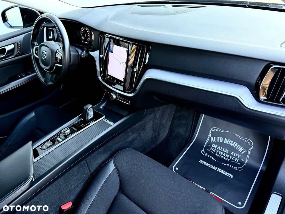 Volvo V60 Cross Country - 31