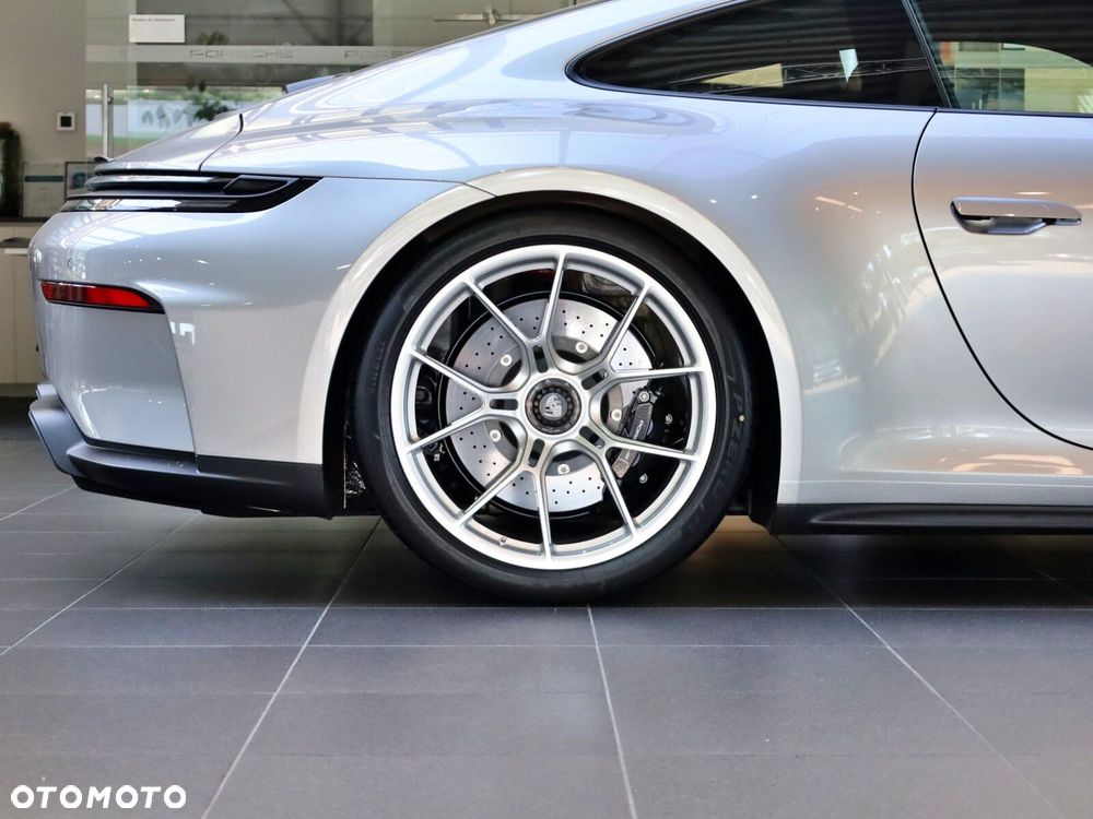 Porsche 911 - 9