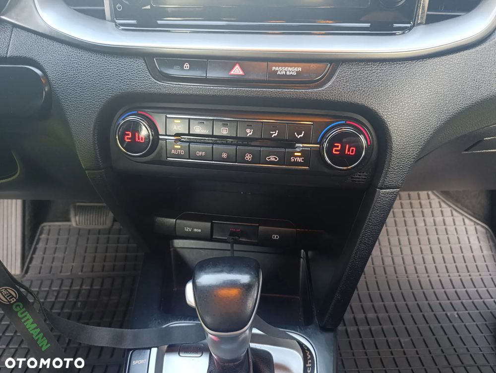 Kia Ceed 1.6 CRDi SCR L Business Line DCT - 8