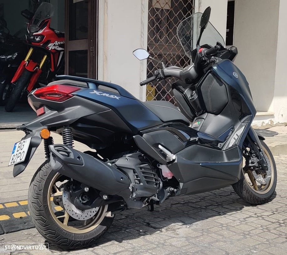 Yamaha X-Max 125 Tech Max - 10